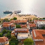 Athos Pansion Ouranoupoli