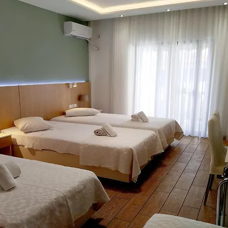 Gæstehus Athos Pansion 4*