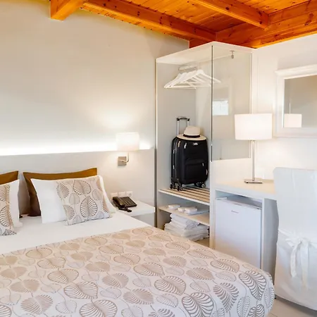 ゲストハウス Athos Pansion 4*